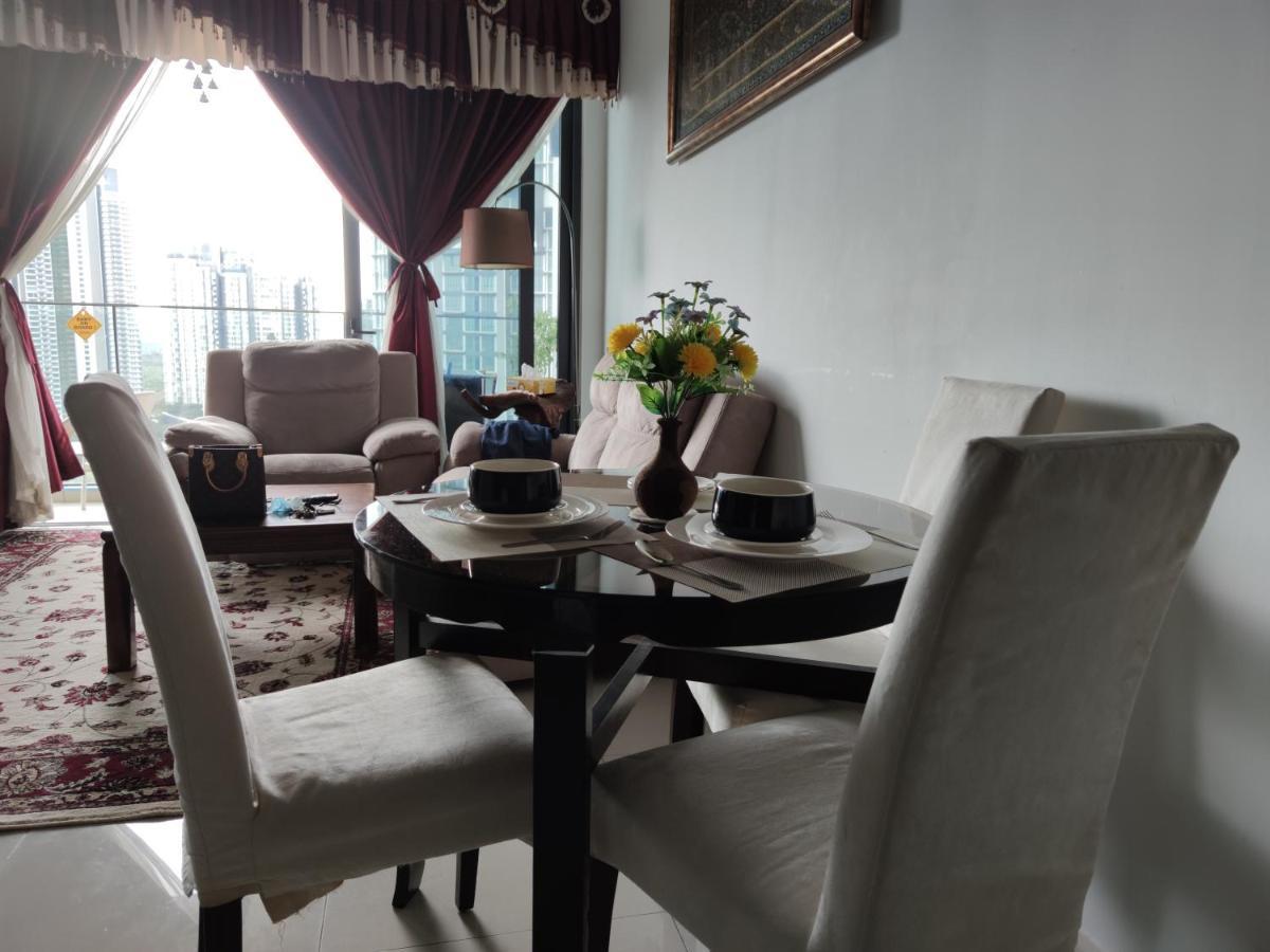 Kumkum Homestay 3 Bedroom Suite Nusajaya  Buitenkant foto