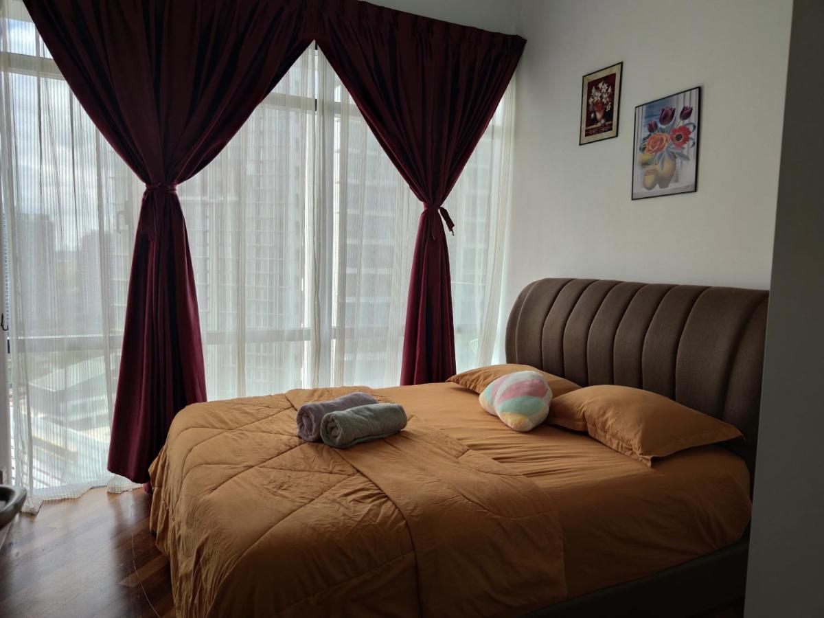Kumkum Homestay 3 Bedroom Suite Nusajaya  Buitenkant foto
