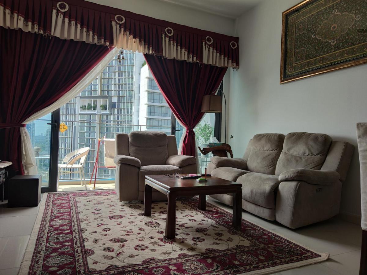 Kumkum Homestay 3 Bedroom Suite Nusajaya  Buitenkant foto